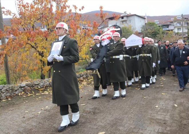 Dursun Okan İçin Cenaze Töreni